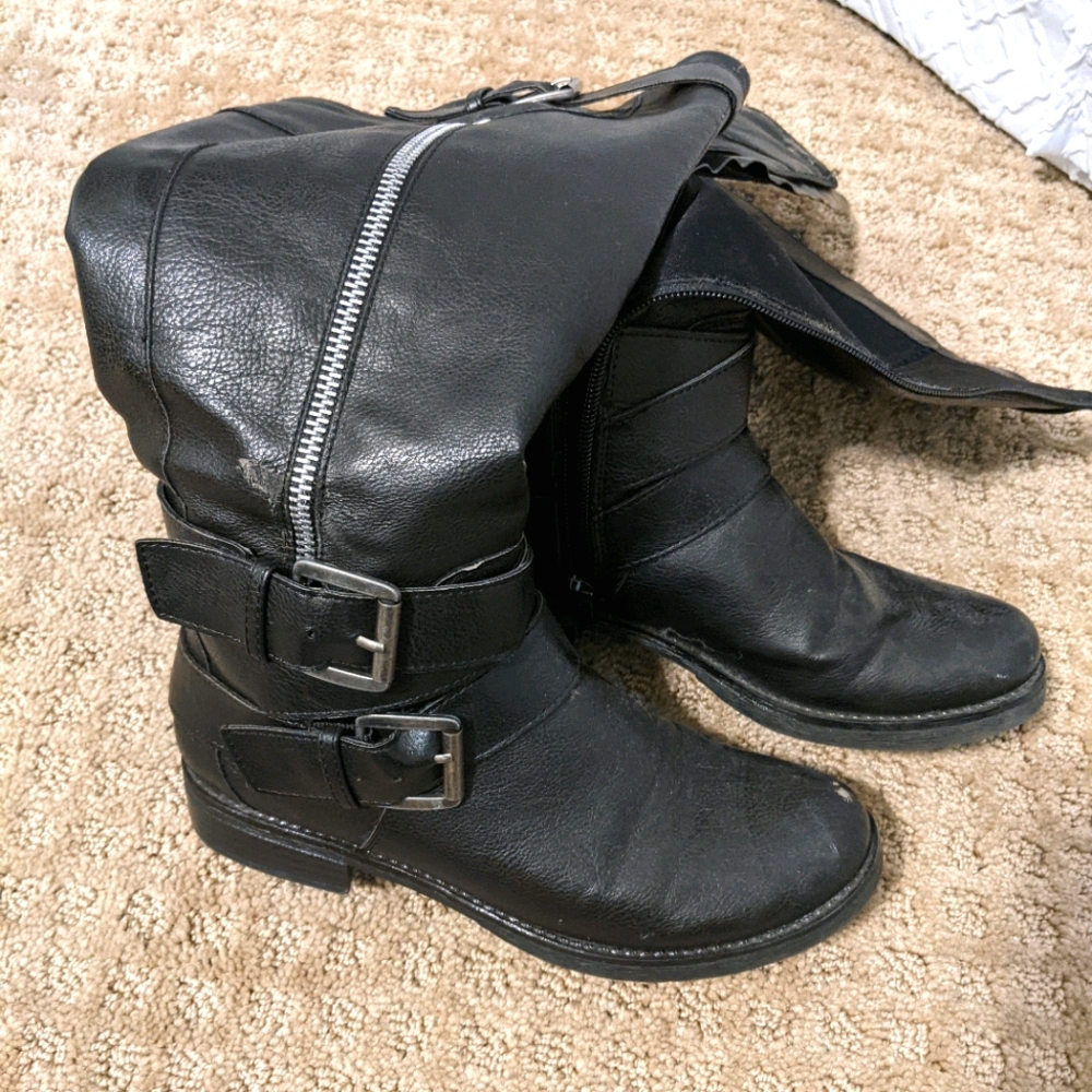 Black Boots